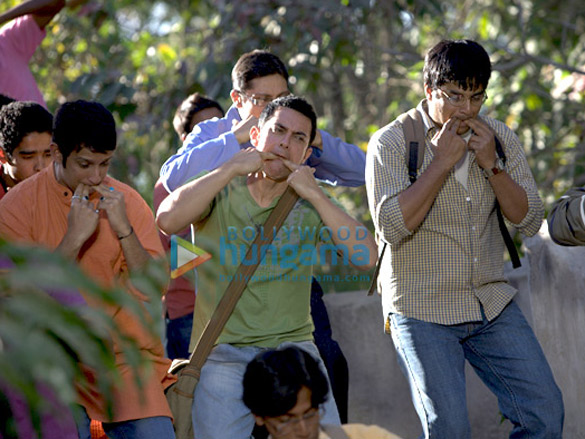 Watch Aamir Streaming