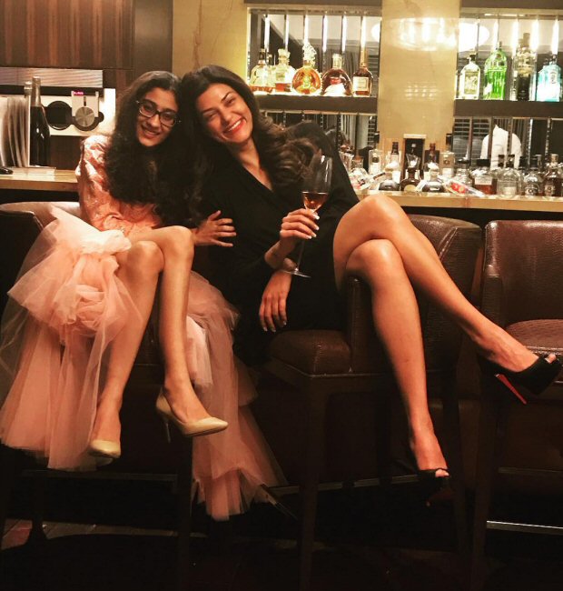 WOW! This lovely picture of Sushmita Sen and daughter Renee on her 18th