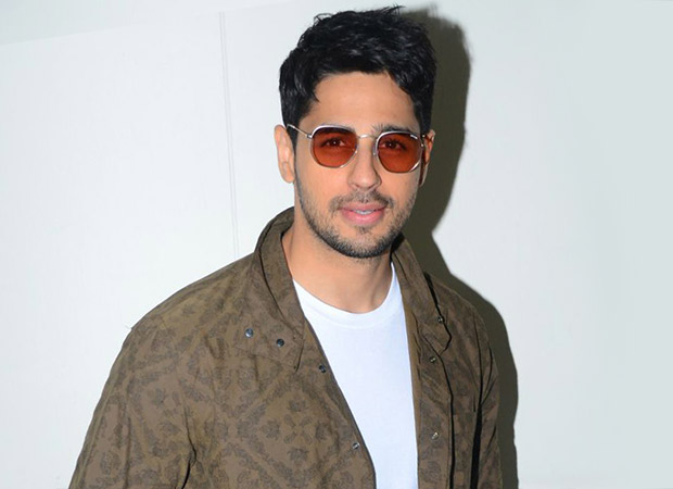 Sidharth Malhotra BATS for animal safety, WRITES a letter to Prime Minister Narendra Modi