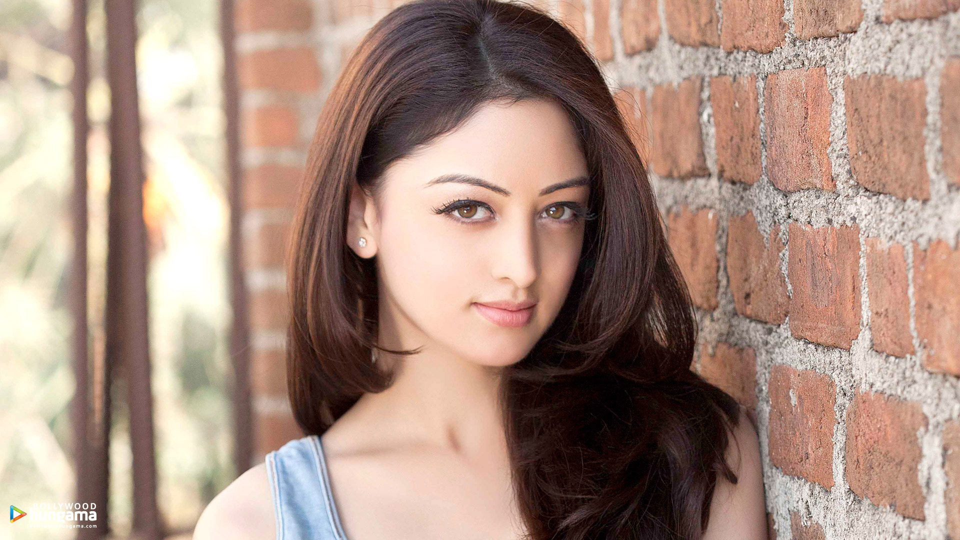 Sandeepa Dhar Wallpapers | sandeepa-dhar-4 - Bollywood Hungama