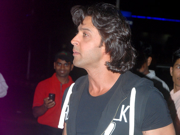 Hrithik And Priyanka Chopra Back From Krrish 3 Schedule