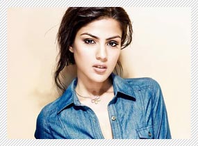 “Happy to be compared with Parineeti and Anushka” – Rhea
