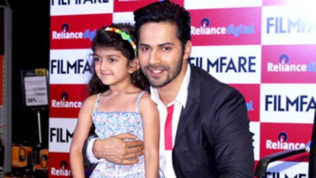 Varun Dhawan To Recreate Magic Of Shah Rukh Khan At Dream Team Tour Varun Dhawan To Recreate Magic Of Shah Rukh Khan At Dream Team Tour
