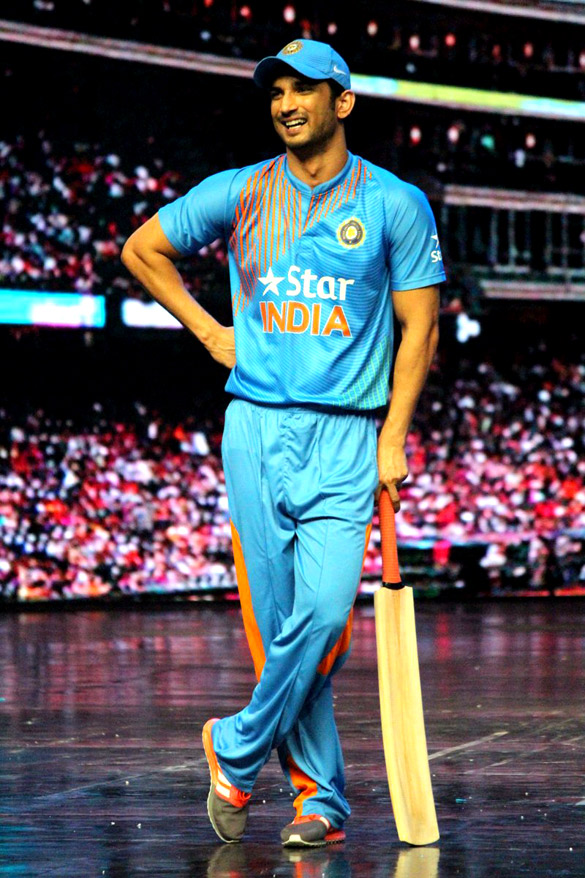 Sushant Singh Rajput promotes ‘M.S. Dhoni – The Untold Story’ on the sets of ‘Dance+’