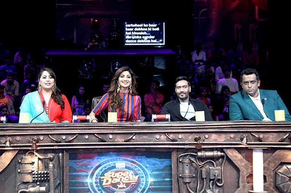 Ajay Devgn promotes ‘Shivaay’ on Super Dancer Ajay Devgn promotes 'Shivaay' on Super Dancer