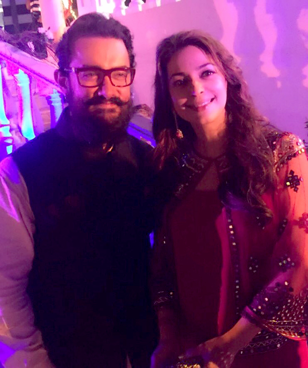 Check out This reunion of Aamir Khan and Juhi Chawla at