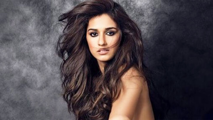 disha-patani-s-is-the-most-spoken-about-shot-in-2017-calendar-dabboo