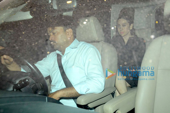 Karisma Kapoor, Soha Ali Khan, Kunal Khemu snapped post dinner at Saif Ali Khan & Kareena Kapoor Khan’s house Karisma Kapoor, Soha Ali Khan, Kunal Khemu snapped post dinner at Saif Ali Khan & Kareena Kapoor Khan's house
