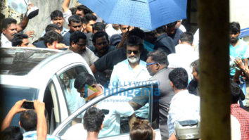 Rajinikanth snapped shooting on the streets of Mumbai