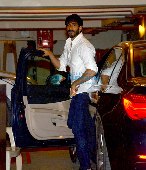 Harshvardhan Kapoor, Rhea Chakraborty and Sara Ali Khan snapped at Saif Ali Khan and Kareena Kapoor Khan’s house Harshvardhan Kapoor, Rhea Chakraborty and Sara Ali Khan snapped at Saif Ali Khan's and Kareena Kapoor Khan's house