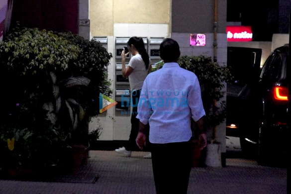 Katrina Kaif snapped at her home in Bandra | Parties & Events ...