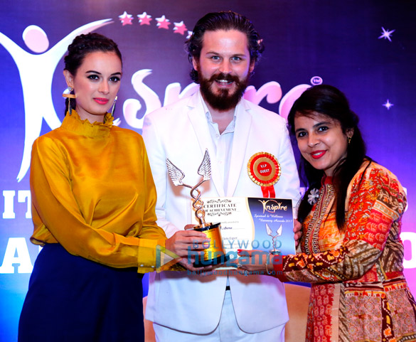 Evelyn Sharma graces the ‘Inspire – Spiritual & Wellness Visionary Awards 2017’ Evelyn Sharma graces the 'Iinspire - Spiritual & Wellness Vsionary Awards 2017'
