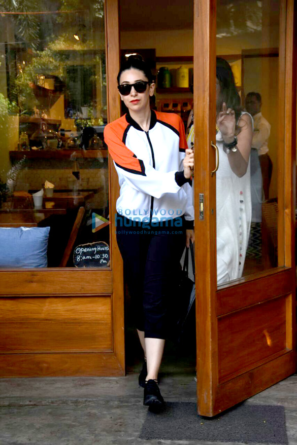 Karisma Kapoor snapped with friends at Sequel Karisma Kapoor snapped with friends at Sequel