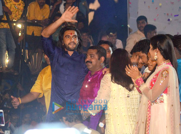 Ranveer Singh graces Dahi Handi celebrations in Mumbai Ranveer Singh graces Dahi Handi celebrations in Mumbai