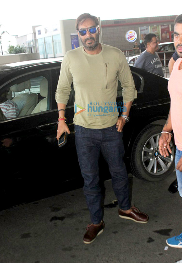 Ajay Devgn, Tamannaah Bhatia and Karan Singh Grover snapped at the airport Ajay Devgn, Tamannaah Bhatia and Karan Singh Grover snapped at the airport