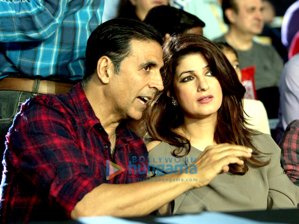 Akshay Kumar and Twinkle Khanna at ‘VIVO Pro Kabaddi Super Playoffs’ Akshay Kumar and Twinkle Khanna at 'VIVO Pro Kabaddi Super Playoffs'