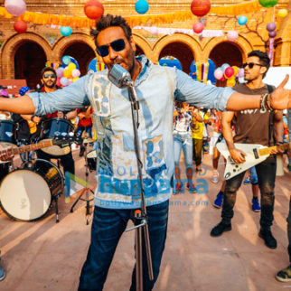 Golmaal-again-13-2  Golmaal Again 2017 Movie Stills 