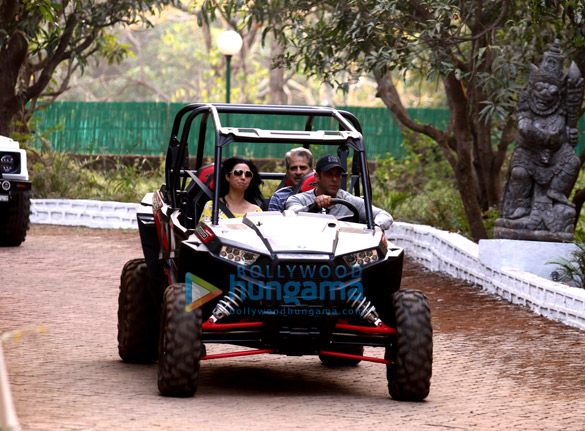 Salman Khan, Sohail Khan and others snapped at their farmhouse Salman Khan, Sohail Khan and others snapped at their farmhouse