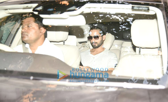 Shahid Kapoor snapped post dubbing session at Sunny Super Sound in Juhu Shahid Kapoor snapped post dubbing session at Sunny Super Sound in Juhu