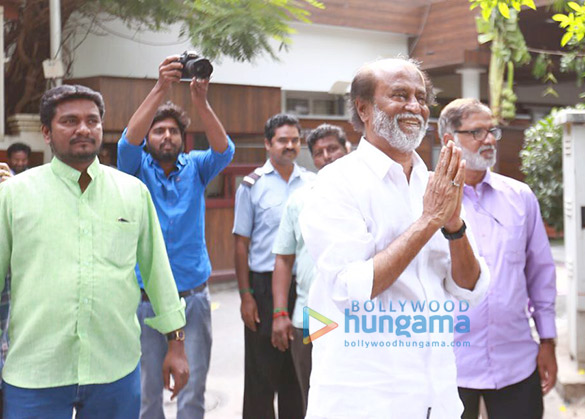 Megastar Rajinikanth meets his fans outside his house for New Year Megastar Rajinikanth meets his fans outside his house for New Year