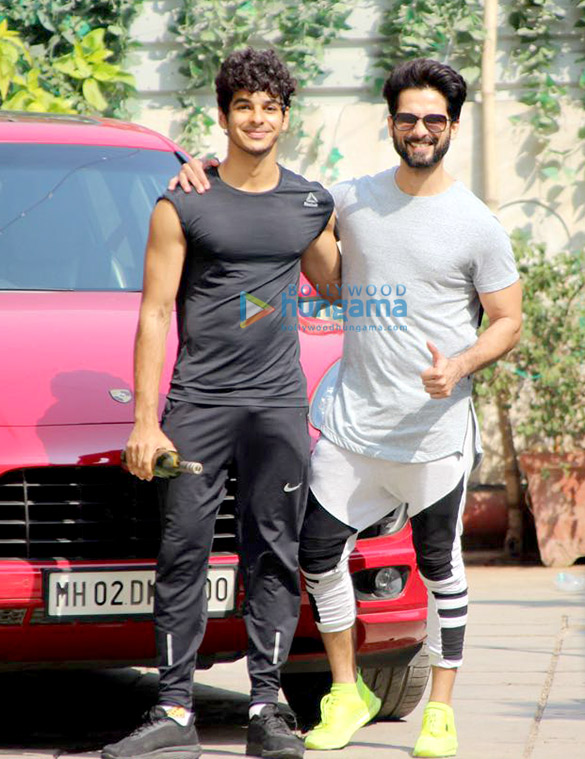 Shahid Kapoor and Ishaan Khatter snapped at the gym Shahid Kapoor and Ishaan Khatter snapped at the gym