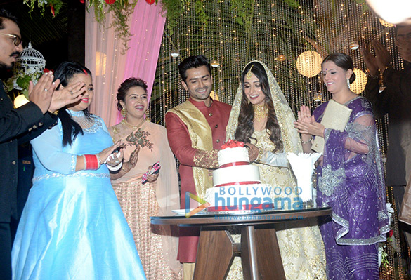 Celebs grace Dipika Kakar’s wedding reception Celebs grace Dipika Kakar's wedding reception