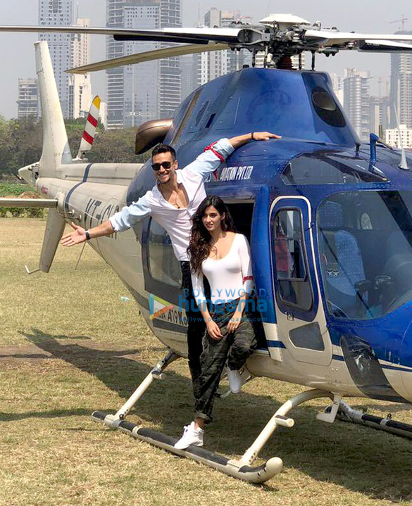 Tiger Shroff and Disha Patani arrive in a helicopter for the trailer launch of ‘Baaghi 2’ Tiger Shroff and Disha Patani arrive in a helicopter for the trailer launch of 'Baaghi 2'