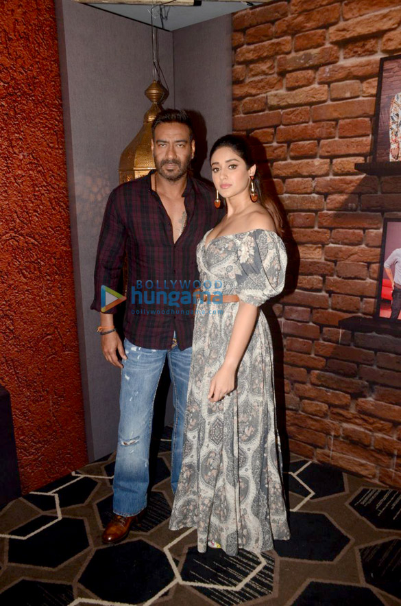 Ajay Devgn and Ileana D’Cruz snapped at Sun & Sand Hotel in Juhu Ajay Devgn and Ileana D'Cruz snapped at Sun & Sand Hotel in Juhu
