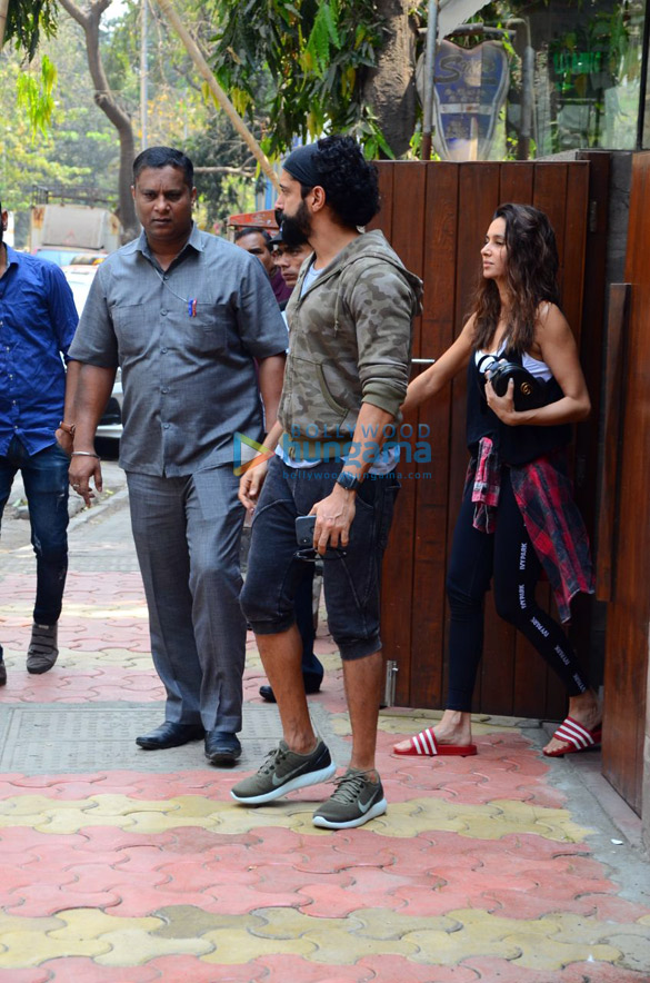 Farhan Akhtar and Anusha Dandekar spotted at Indigo Cafe in Bandra Farhan Akhtar and Anusha Dandekar spotted at Indigo Cafe in Bandra
