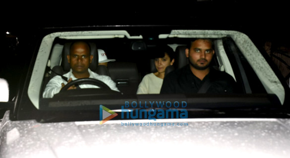 Anushka Sharma and Virat Kohli snapped in Mumbai Anushka Sharma and Virat Kohli snapped in Mumbai