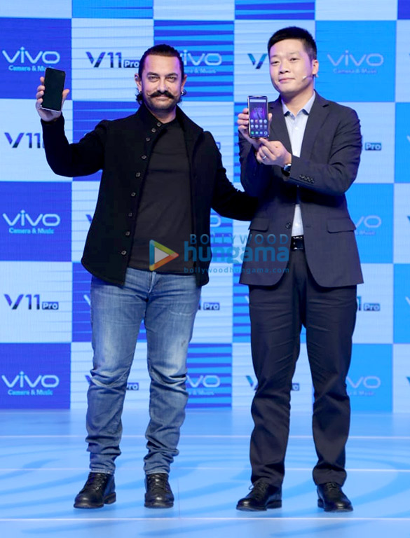 Aamir Khan snapped at VIVO 11 Pro launch | Parties ...