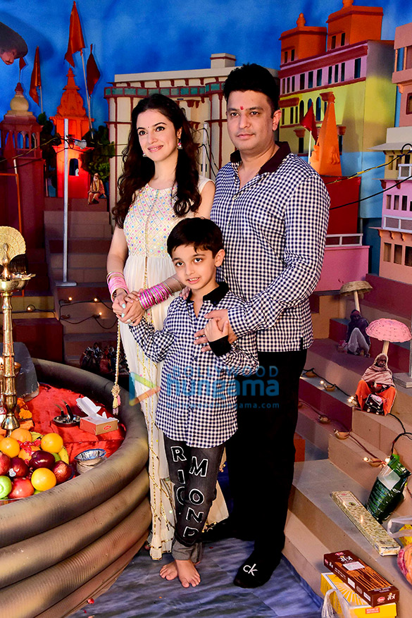 Bhushan Kumar His Wife Divya Khosla Kumar And Their Son Snapped At The Ganesh Puja At The T Series Office 4 Divya Khosla Kumar Ruhaan Kumar Bhushan Kumar Images Bollywood Hungama