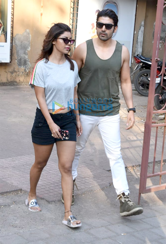 Gurmeet Choudhary and Debina Choudhary spotted in Andheri Gurmeet Choudhary and Debina Choudhary spotted in Andheri