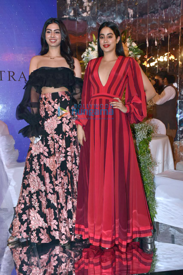 Kiara Advani, Kartik Aaryan, Janhvi Kapoor and others walk the ramp for Manish Malhotra at the Wedding Junction Festive Show