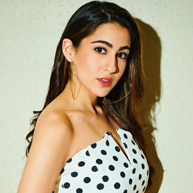 Sara Ali Khan in Pretty Little Thing for Simmba promotions (1)