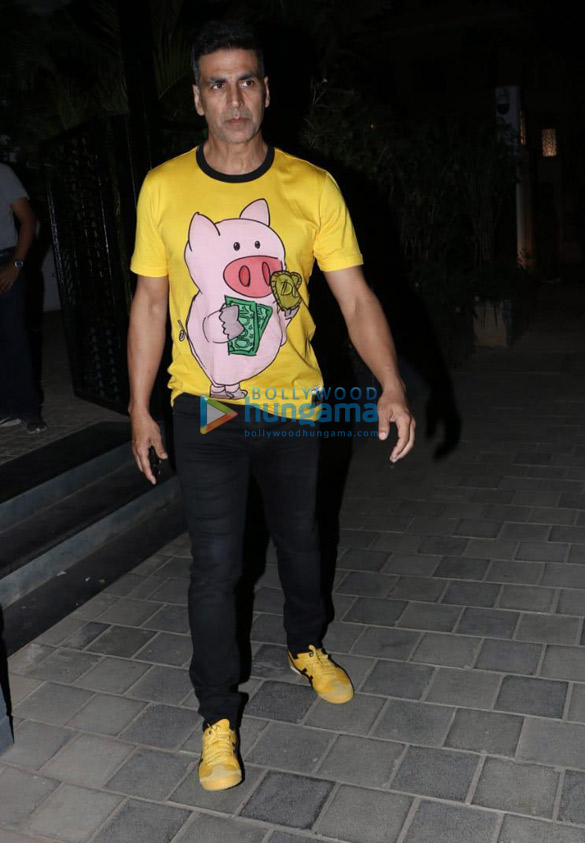 Akshay Kumar and Twinkle Khanna snapped at Soho House, Juhu