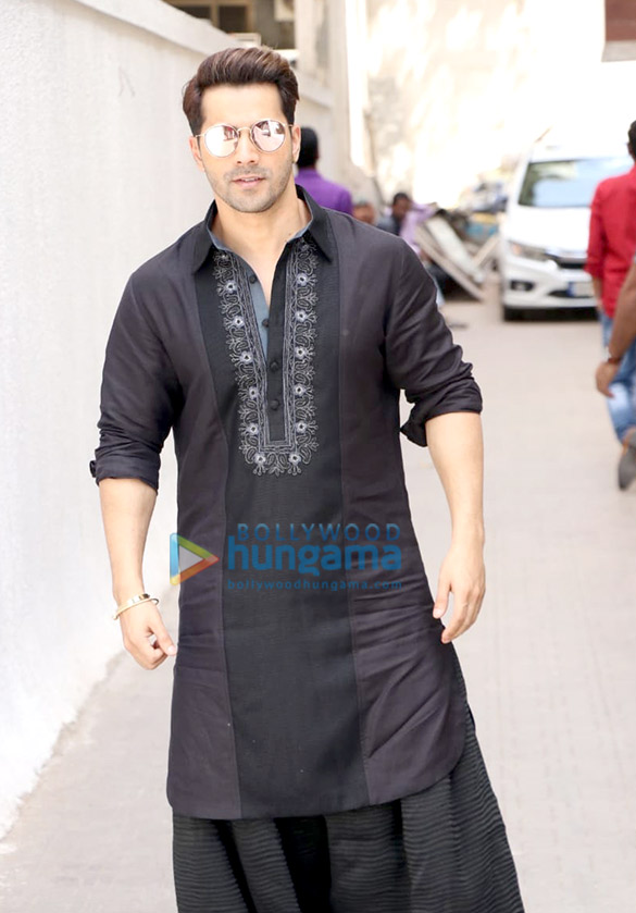 varun dhawan dress in kalank