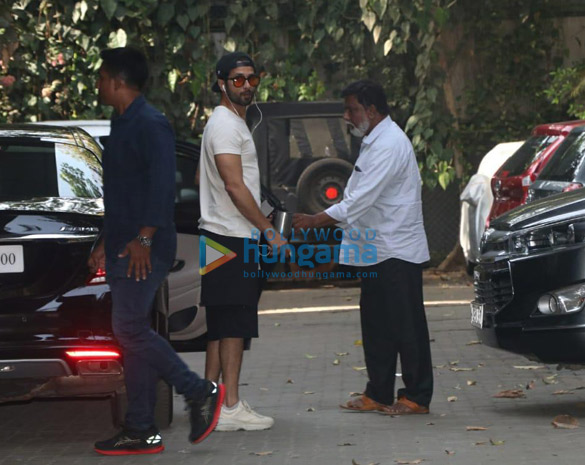 Shahid Kapoor snapped in Bandra