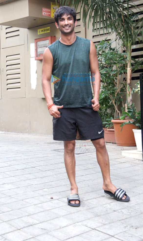 Sushant Singh Rajput snapped in Bandra
