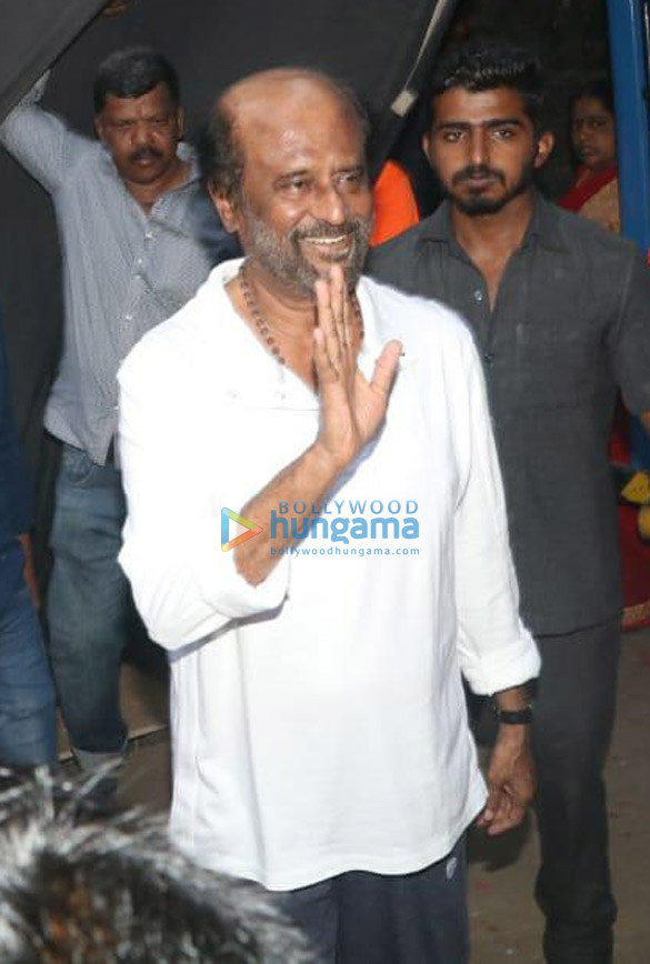 Photos: Rajinikanth snapped post his film shoot with his family in Bandra
