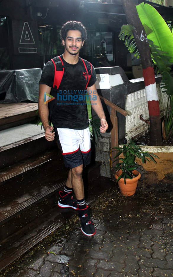 Photos: Ishaan Khatter spotted at the gym in Bandra Photos: Ishaan Khatter spotted at the gym in Bandra