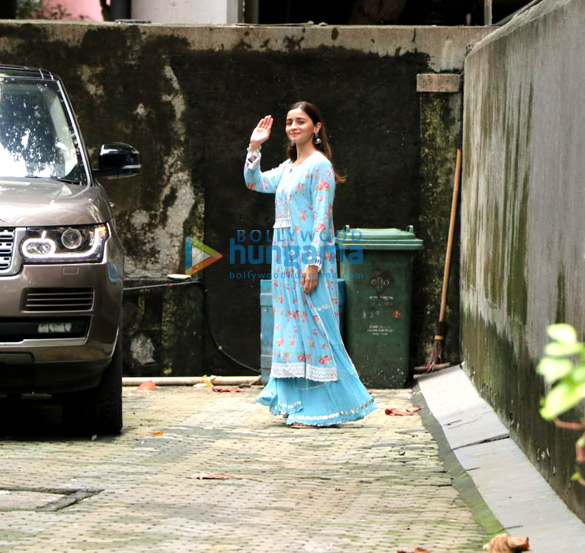 Photos: Alia Bhatt snapped at Sanjay Leela Bhansali’s office in Juhu