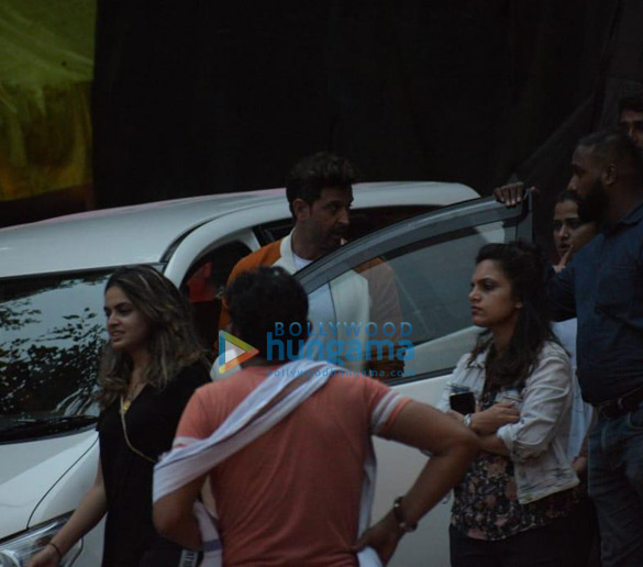 Photos: Hrithik Roshan snapped in Mumbai