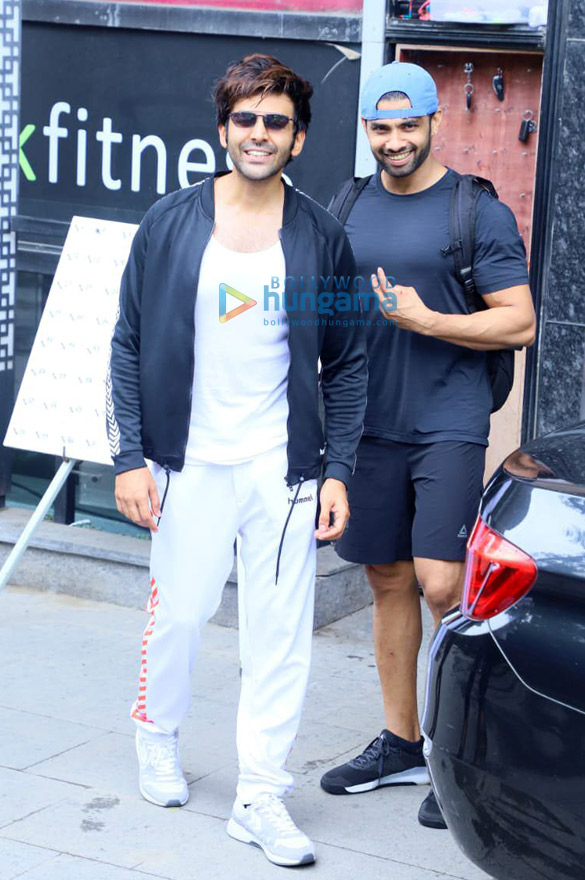 Photos: Kartik Aaryan snapped at the gym Photos: Kartik Aaryan snapped at the gym