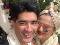 Rekha drops major fashion goals as she poses with Manish Malhotra
