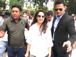 Madhuri Dixit, Padmini Kolhapure and Sanjay Khan cast vote in Mumbai
