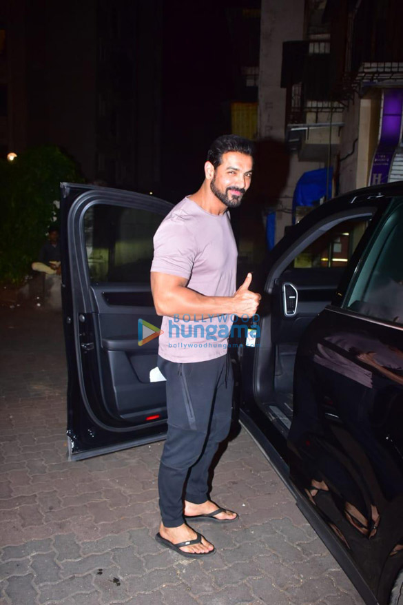 Photos: John Abraham spotted in Bandra