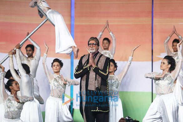Photos: Amitabh Bachchan snapped paying tribute to the 26/11 heroes