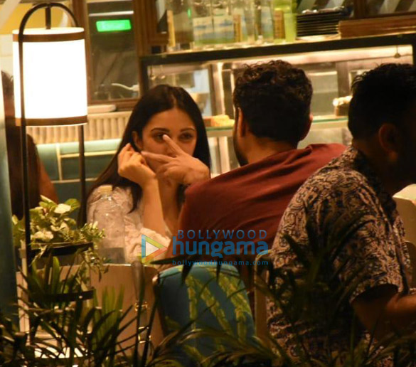 Photos: Kiara Advani and Vikram Phadnis snapped at Seeds Of Life cafe in Bandra