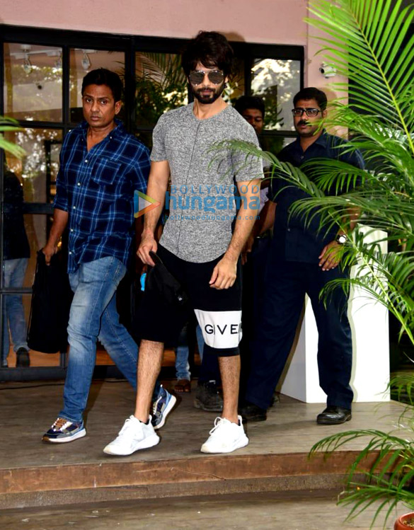 Photos: Shahid Kapoor, Mira Rajput and Amrita Arora snapped at the gym